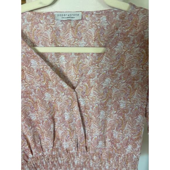 Paper and Crane S Pink Paisley Faux Wrap VNeck Smocked Puff Sleeve Blouse 2-6 - Picture 4 of 4